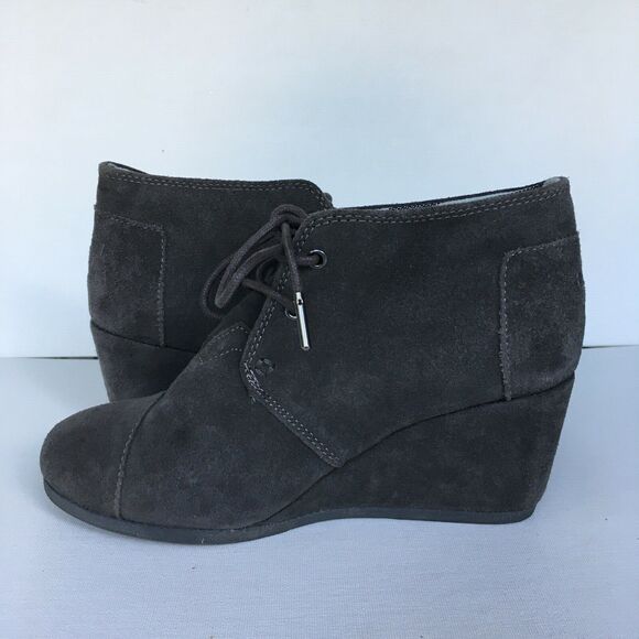 Toms Desert Wedge Size 6.5 Suede Lace Up Ankle Boots Booties Castlerock Gray - Picture 3 of 10